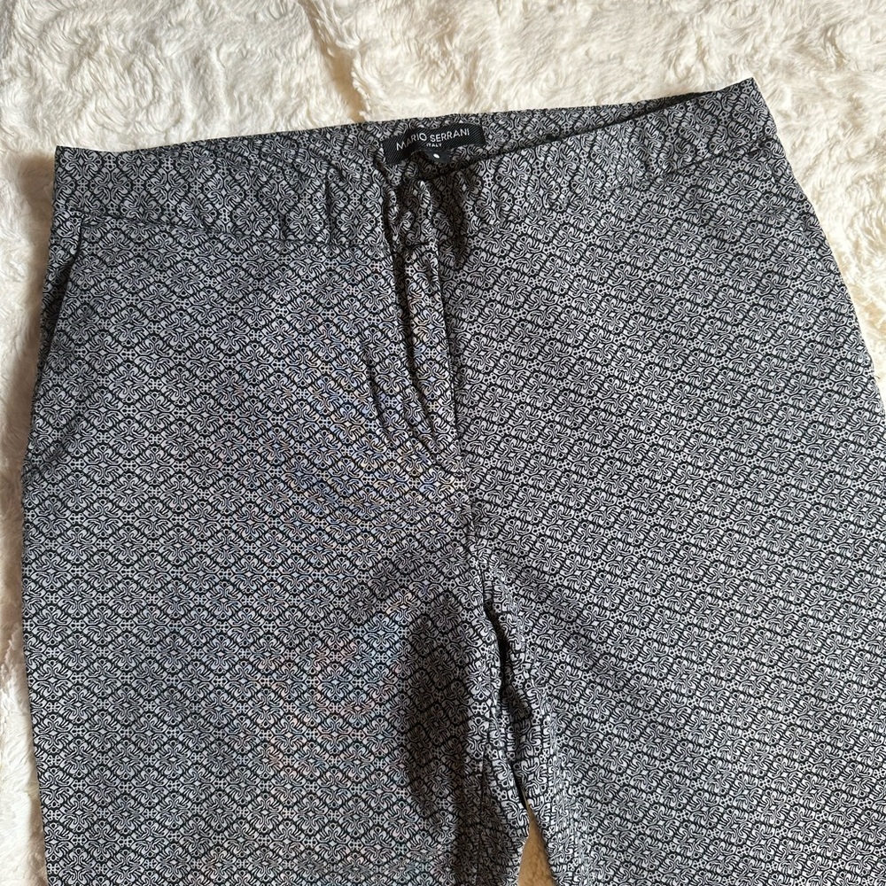 Mario Serrani Italy Black & White Printed Slim Ankle Pants | Size 6 - Picture 4 of 5